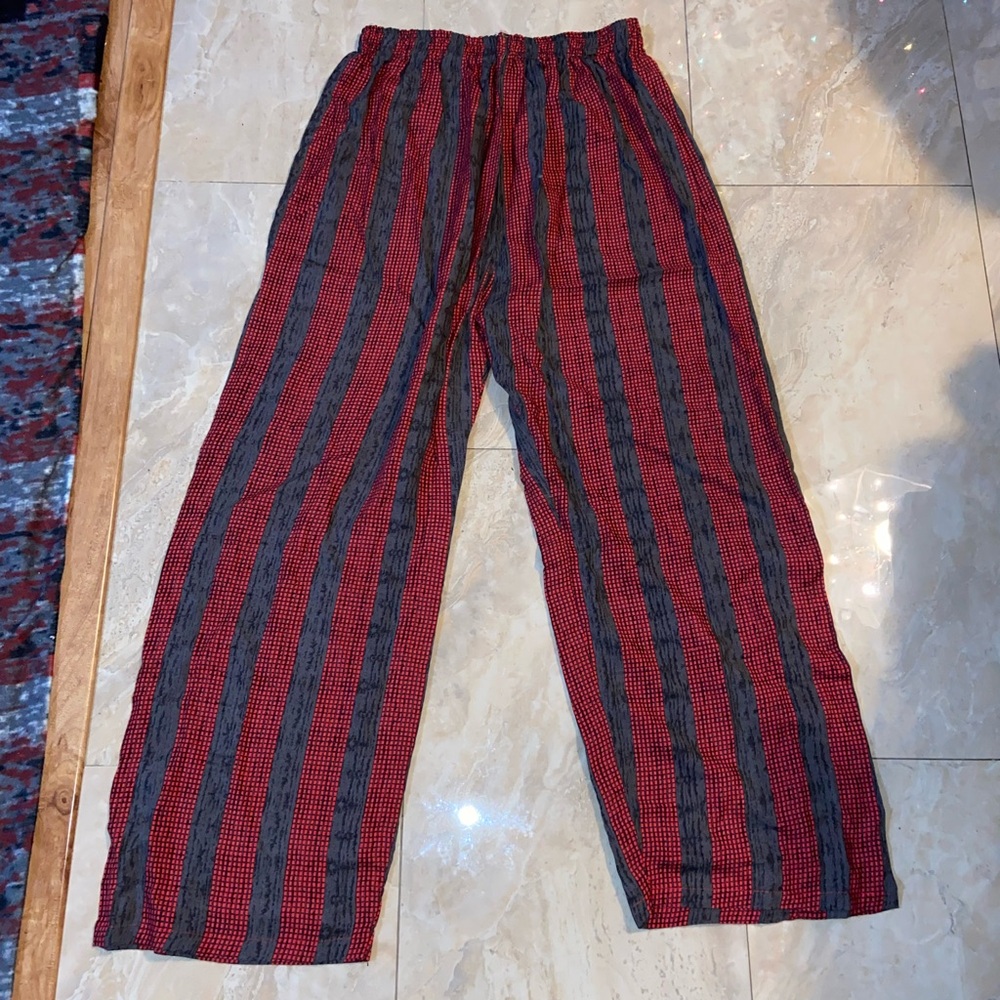 Red and Black Geometric Patterned 2 Piece Kurta Set Salwar Kameez Size M - Picture 5 of 8
